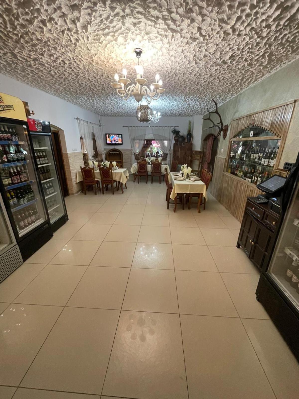 Pensiunea Cetate Bálványos Extérieur photo
